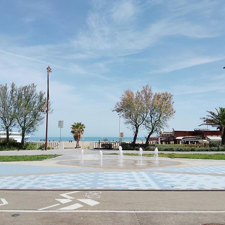 Ferienwohnung La Casa Al Mare Rimini Exterior foto
